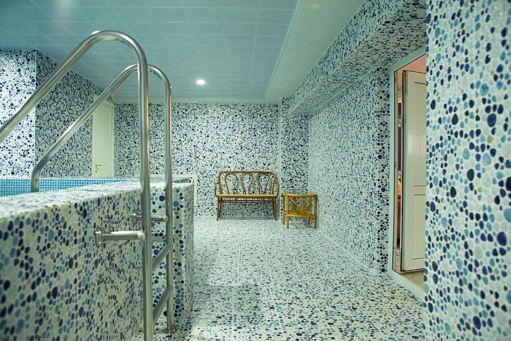 Hotel Topaz Астана Экстерьер фото