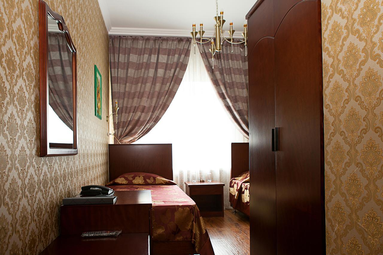 Hotel Topaz Астана Экстерьер фото