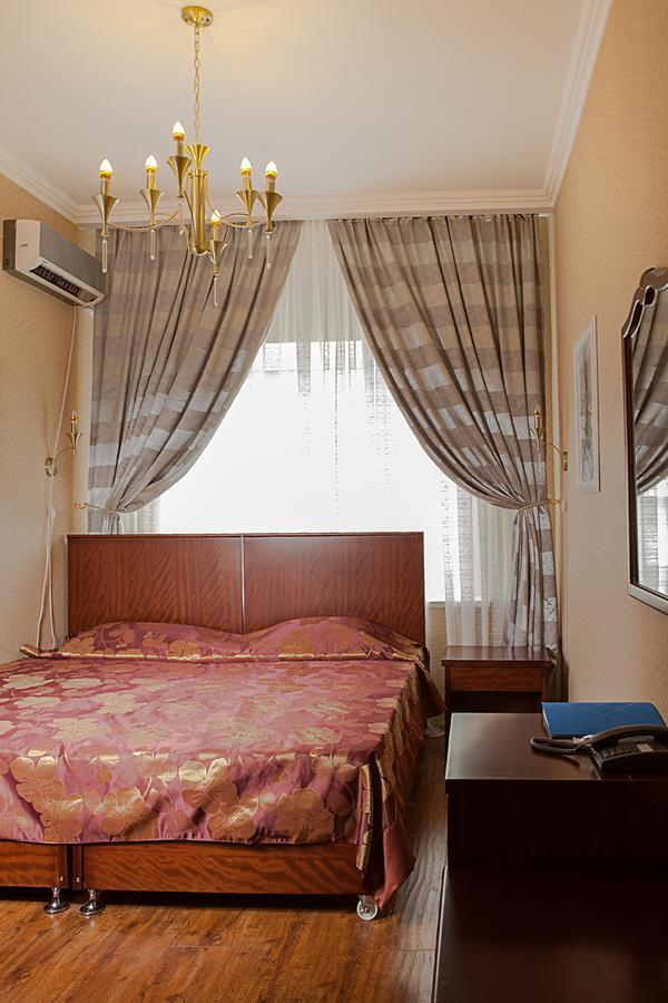Hotel Topaz Астана Экстерьер фото
